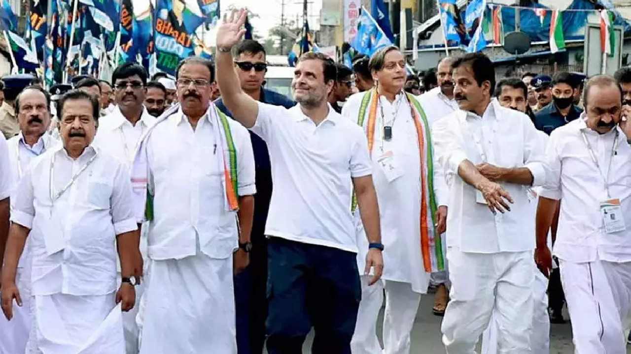 Rahul Gandhi: ‘కేజీఎఫ్-2’ పాట వాడుకున్నందుకు రాహుల్ గాంధీపై కేసు నమోదు… ఫిర్యాదు చేసిన ఆడియో సంస్థ Rahul Gandhi: ‘కేజీఎఫ్-2’ పాట వాడుకున్నందుకు రాహుల్ గాంధీపై కేసు నమోదు… ఫిర్యాదు చేసిన ఆడియో సంస్థ
