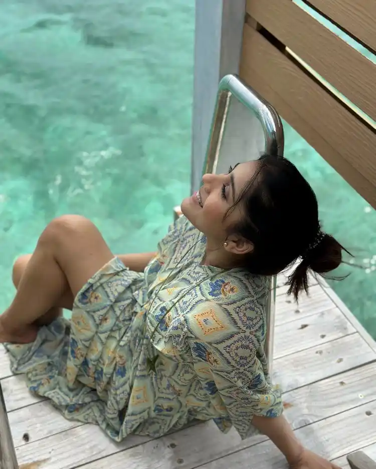 Rashmi Gautam Enjoying In Maldives Beach