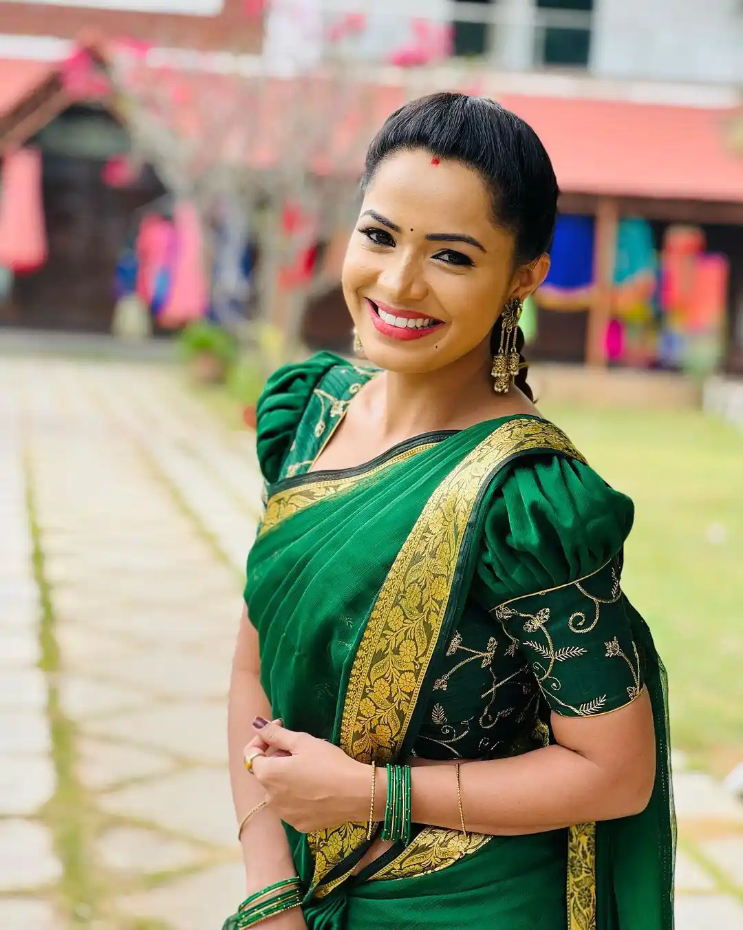 Shobha Shetty Gorgeous Looks in Saree