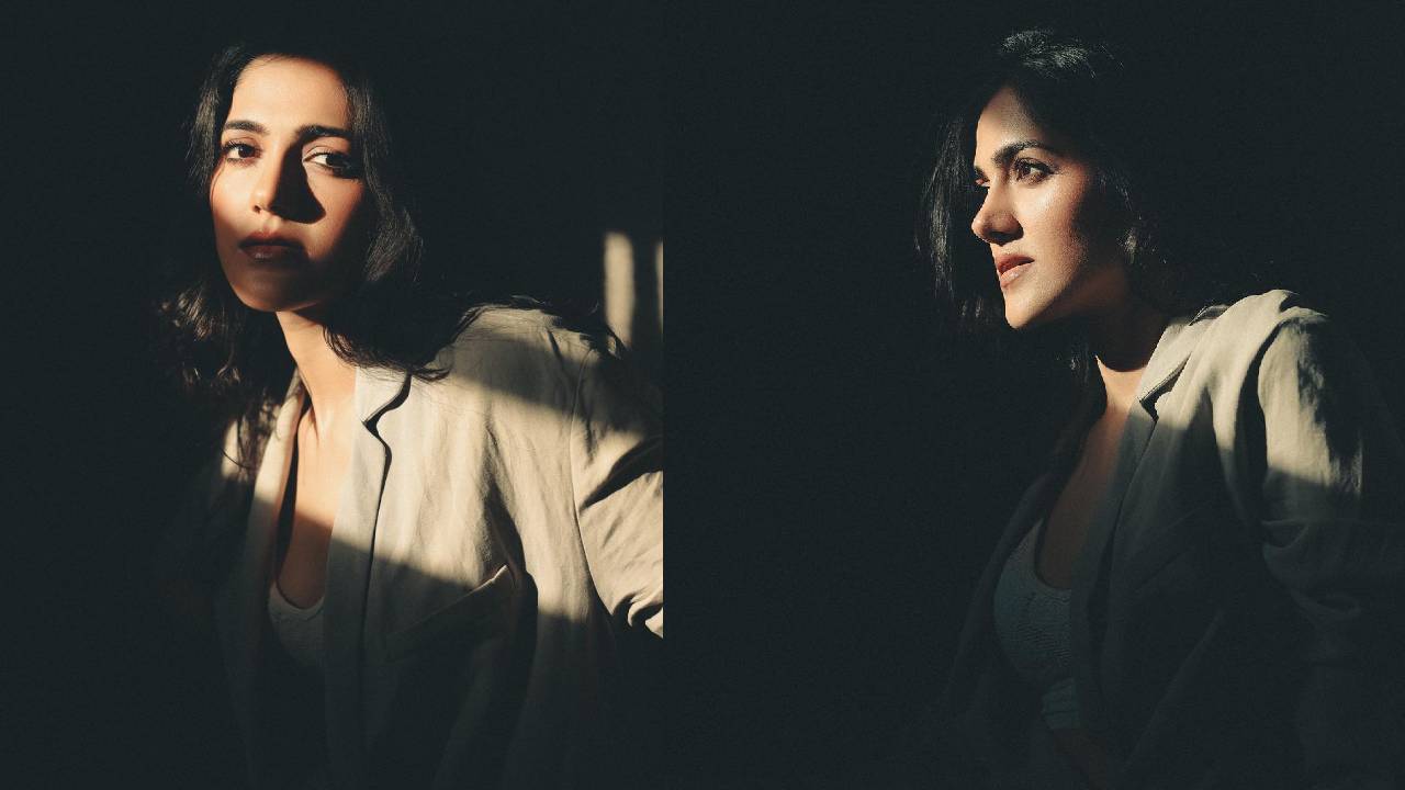 Simran Choudhary: మత్తు ఎక్కించే చూపులతో కుర్రాళ్లను మత్తులో పడేస్తున్న సిమ్రాన్ చౌదరి..