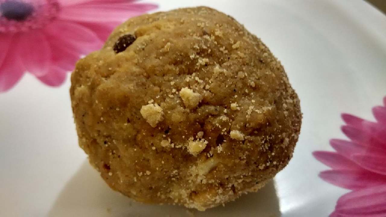 TTD about laddu: తిరుమల శ్రీవారి లడ్డూ పరిమాణం, బరువుపై అపోహలొద్దు: టీటీడీ TTD about laddu: తిరుమల శ్రీవారి లడ్డూ పరిమాణం, బరువుపై అపోహలొద్దు: టీటీడీ