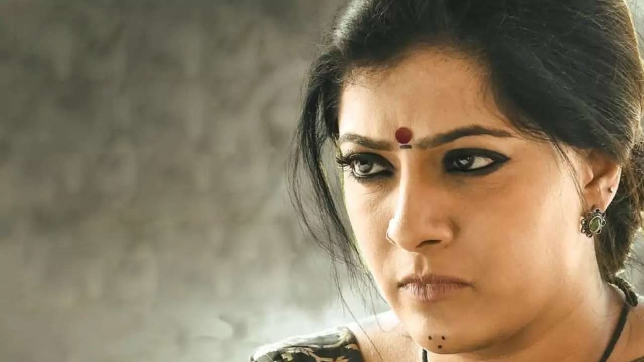 Varalaxmi Sarath Kumar: బాలయ్య సినిమాలో జయమ్మను మించి ఊరమాస్..? Varalaxmi Sarath Kumar: బాలయ్య సినిమాలో జయమ్మను మించి ఊరమాస్..?