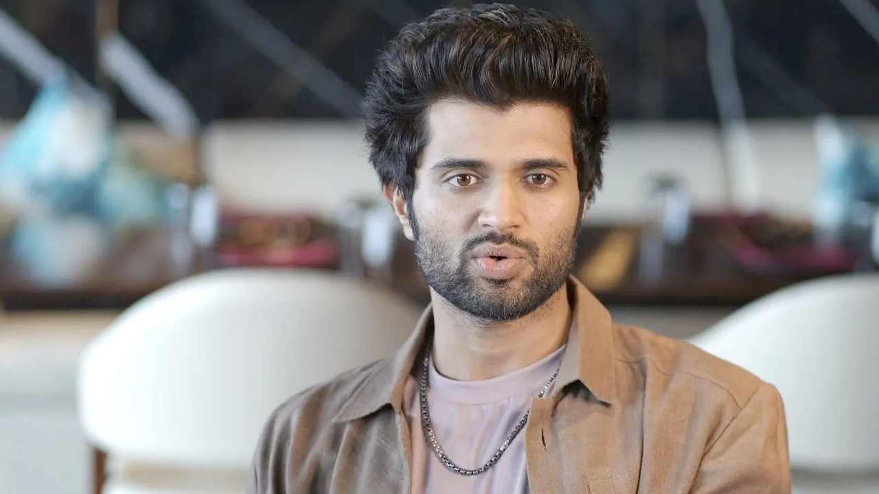 Vijay Devarakonda: ఆర్గాన్స్ డొనేట్ చేసిన విజయ్ దేవరకొండ.. శభాష్ అంటోన్న అభిమానులు! Vijay Devarakonda: ఆర్గాన్స్ డొనేట్ చేసిన విజయ్ దేవరకొండ.. శభాష్ అంటోన్న అభిమానులు!