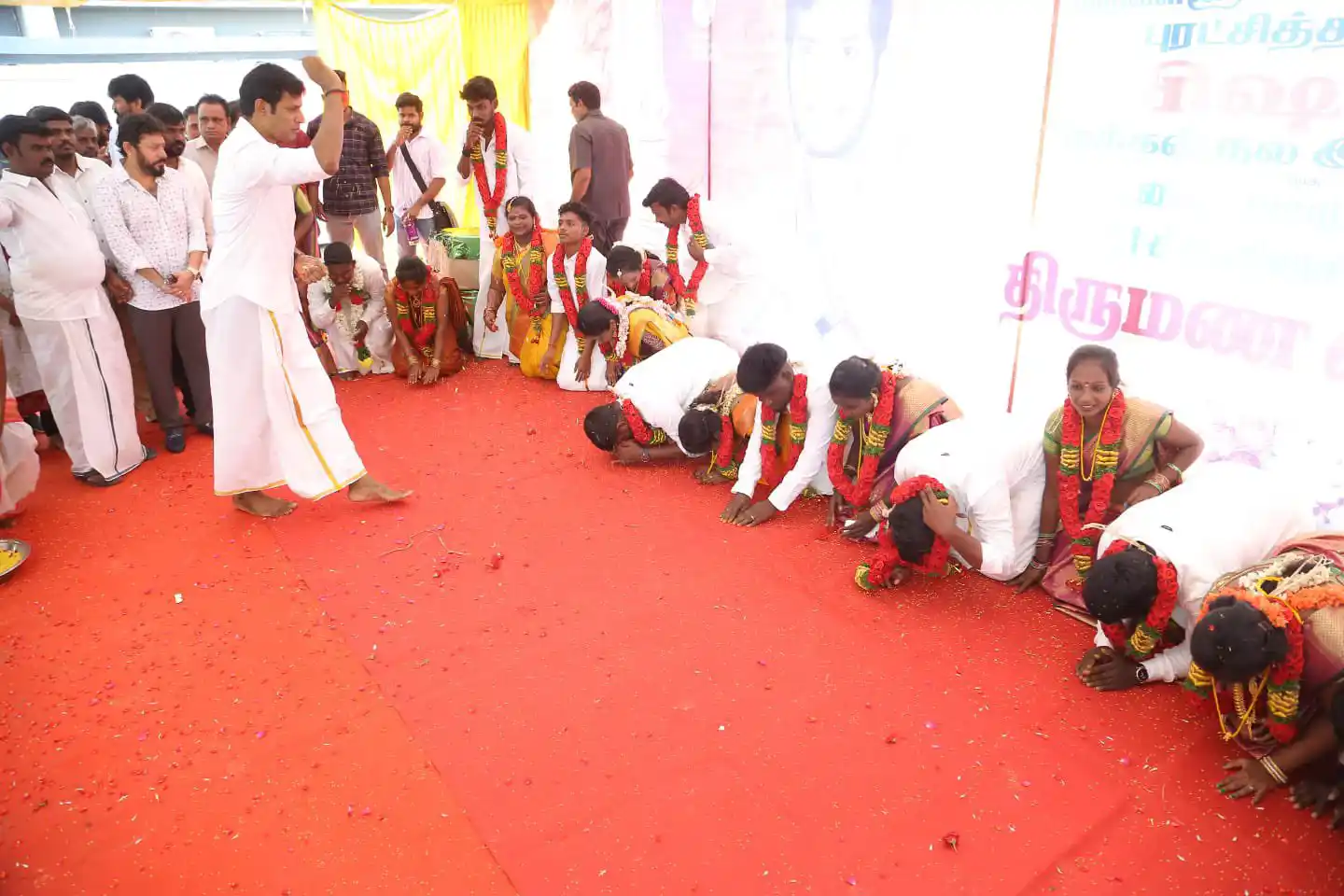 Vishal's fans help some poor people get married and Vishal appreciates