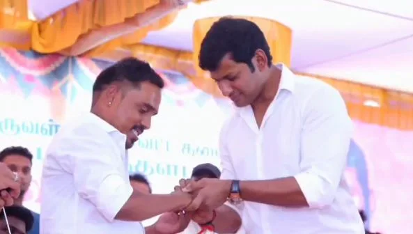 Vishal's fans help some poor people get married and Vishal appreciates