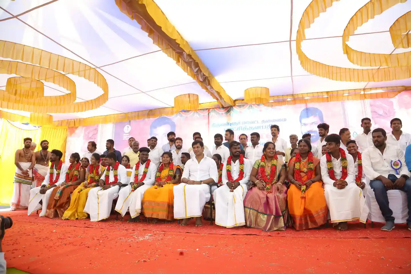 Vishal's fans help some poor people get married and Vishal appreciates