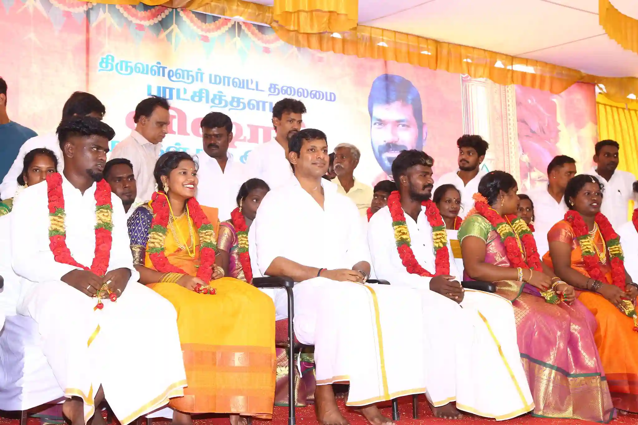 Vishal's fans help some poor people get married and Vishal appreciates