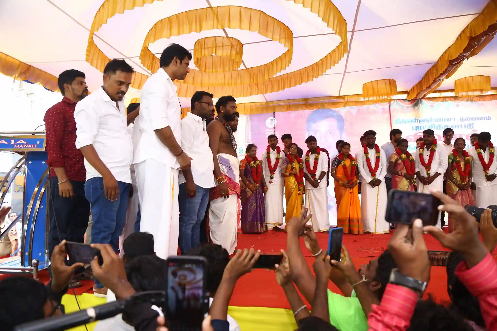 Vishal's fans help some poor people get married and Vishal appreciates