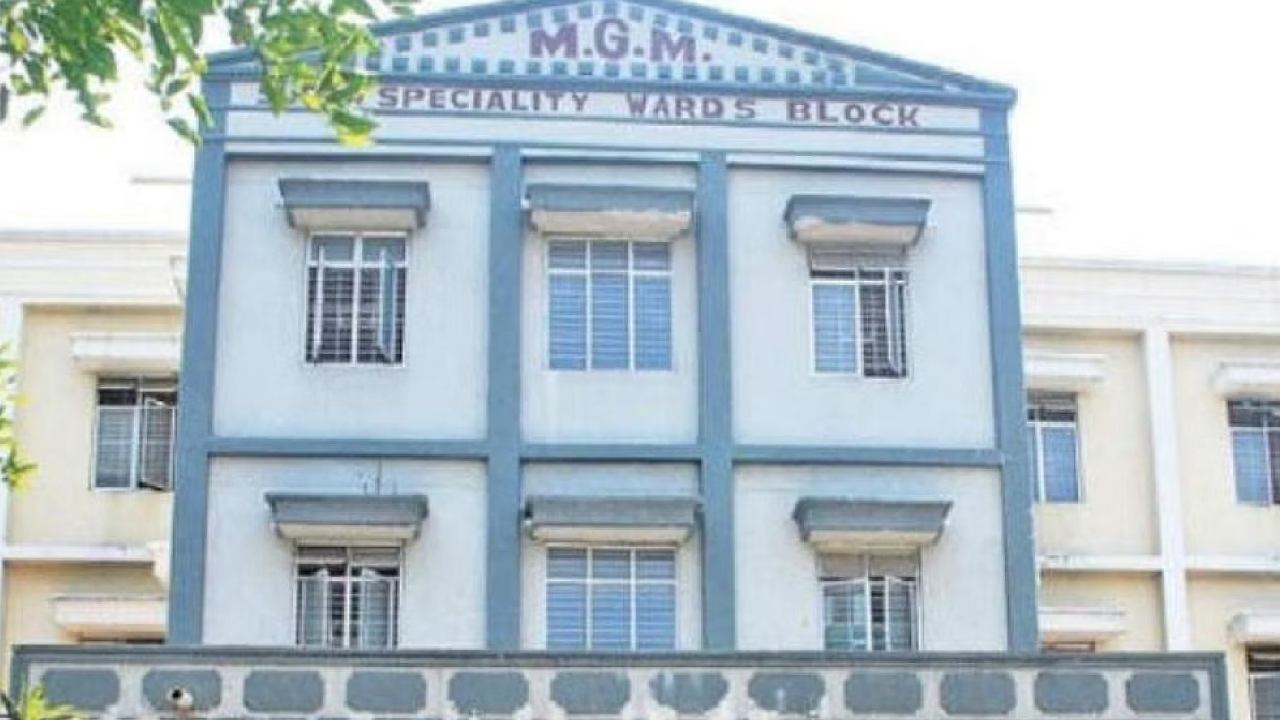 Warangal: విద్యార్థినుల మధ్య ఘర్షణ.. మనస్తాపంతో బాలికల ఆత్మహత్యాయత్నం Warangal: విద్యార్థినుల మధ్య ఘర్షణ.. మనస్తాపంతో బాలికల ఆత్మహత్యాయత్నం