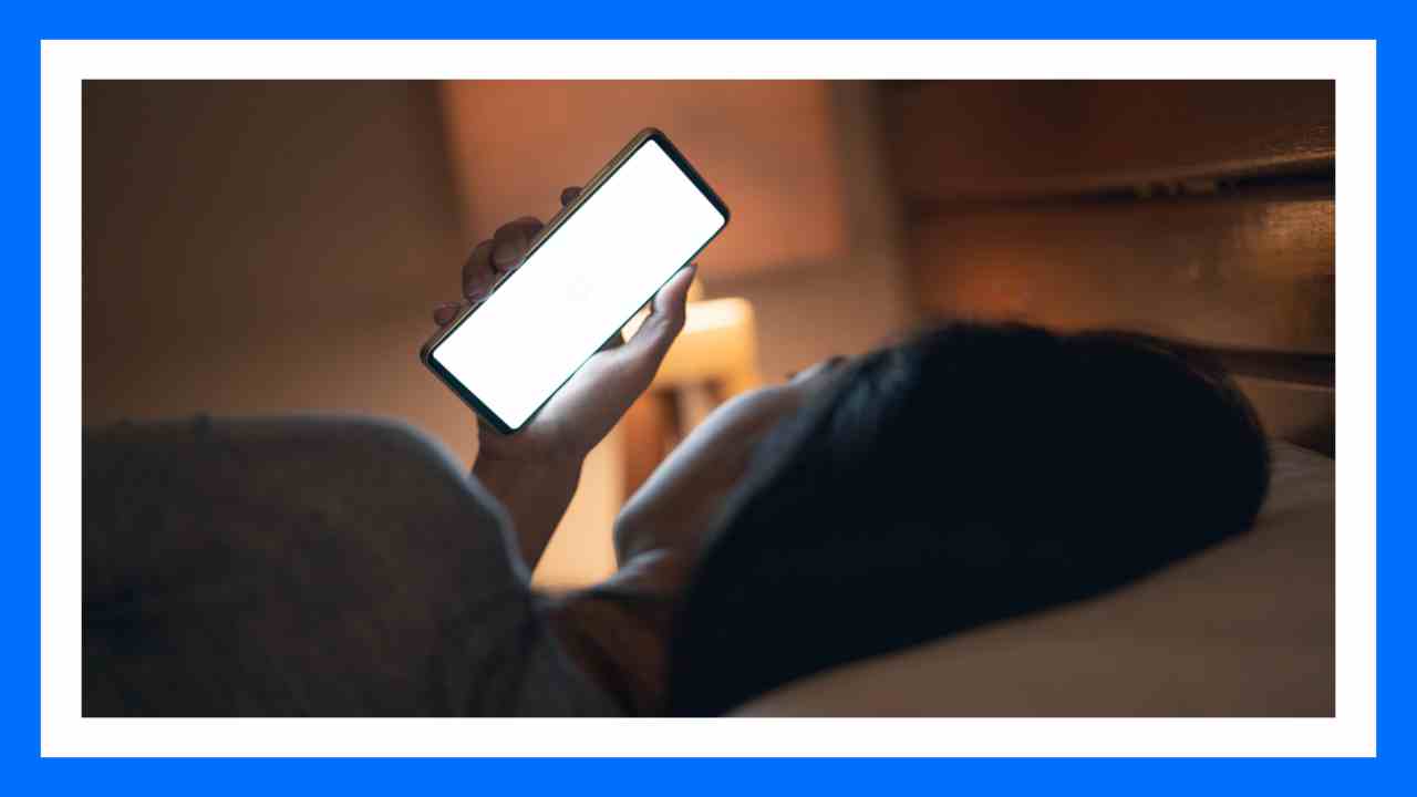 Cell Phone : నిద్రలేవగానే మీ చూపంతా సెల్ ఫోన్ పైనేనా? అయితే జాగ్రత్త పడాల్సిందే! Cell Phone : నిద్రలేవగానే మీ చూపంతా సెల్ ఫోన్ పైనేనా? అయితే జాగ్రత్త పడాల్సిందే!