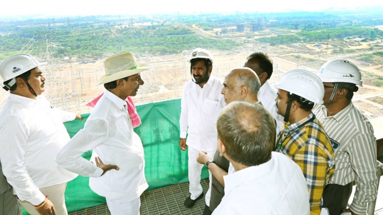 CM KCR: యాదాద్రి థ‌ర్మ‌ల్ ప్లాంట్ నిర్మాణ ప‌నుల‌ను ప‌రిశీలించిన సీఎం కేసీఆర్ (ఫొటోలు)