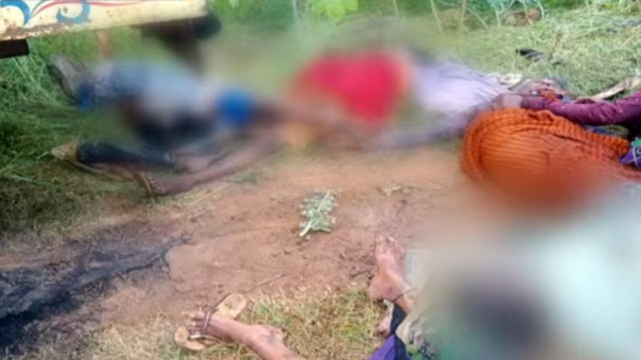 Andhra pradesh : విద్యత్ తీగలు తెగిపడి ఆరుగురు మహిళా కూలీలు మృతి Andhra pradesh : విద్యత్ తీగలు తెగిపడి ఆరుగురు మహిళా కూలీలు మృతి