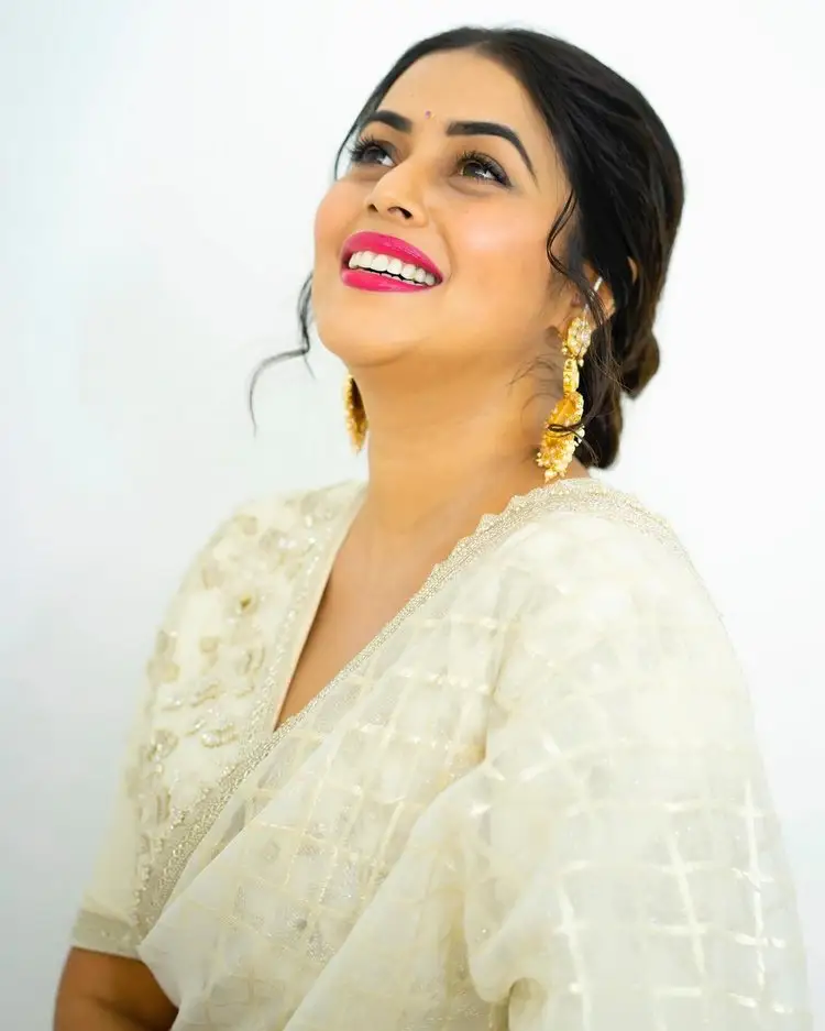 Actress Poorna Shines In Her Latest Photoshoot