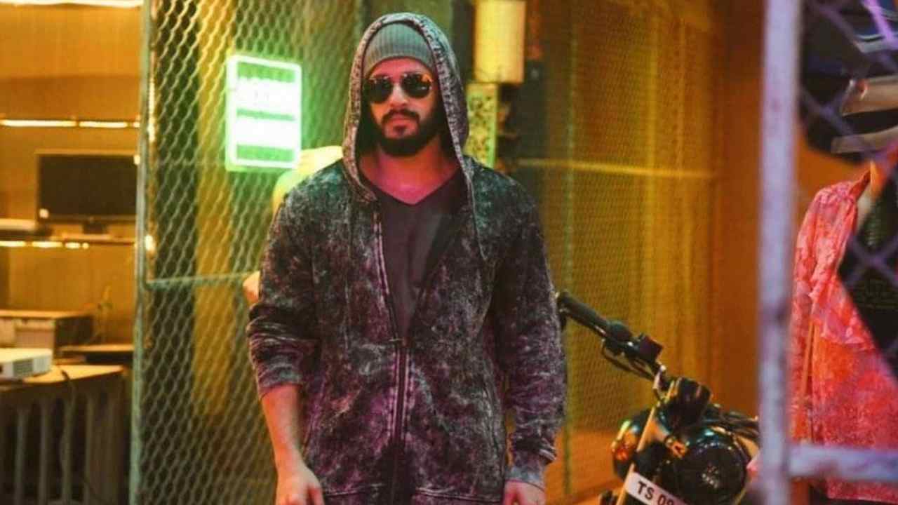 Agent Movie: ఎండాకాలమే బెస్ట్ అంటోన్న ఏజెంట్.. నిజమేనా..? Agent Movie: ఎండాకాలమే బెస్ట్ అంటోన్న ఏజెంట్.. నిజమేనా..?