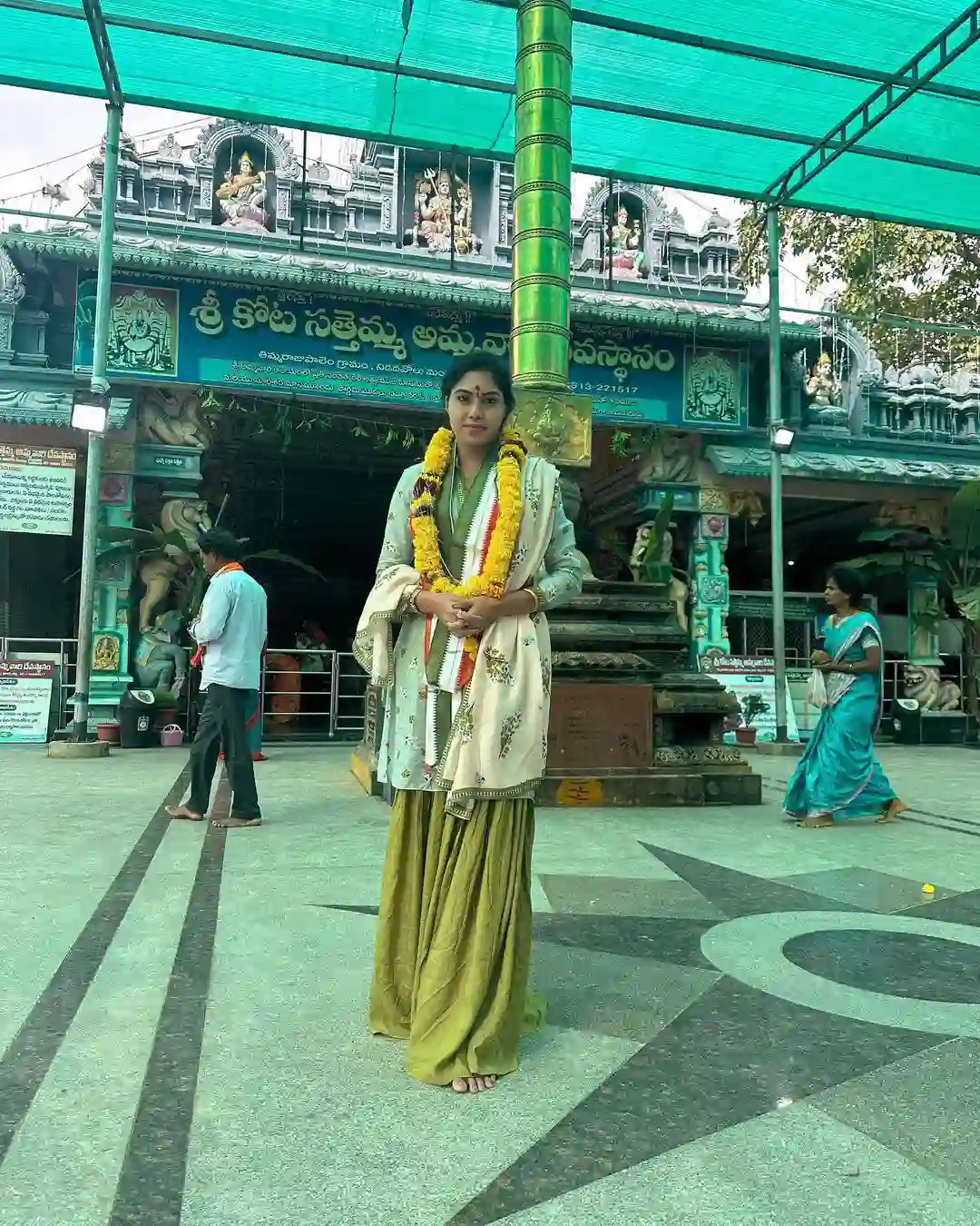 Comedy star fame satya sri gallery