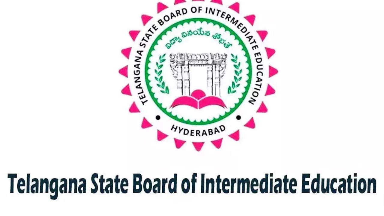 Inter English Practicals : ఇంటర్ పరీక్షల విధానంలో కీలక మార్పులు.. ఇంగ్లిష్ లోనూ ప్రాక్టికల్స్! Inter English Practicals : ఇంటర్ పరీక్షల విధానంలో కీలక మార్పులు.. ఇంగ్లిష్ లోనూ ప్రాక్టికల్స్!