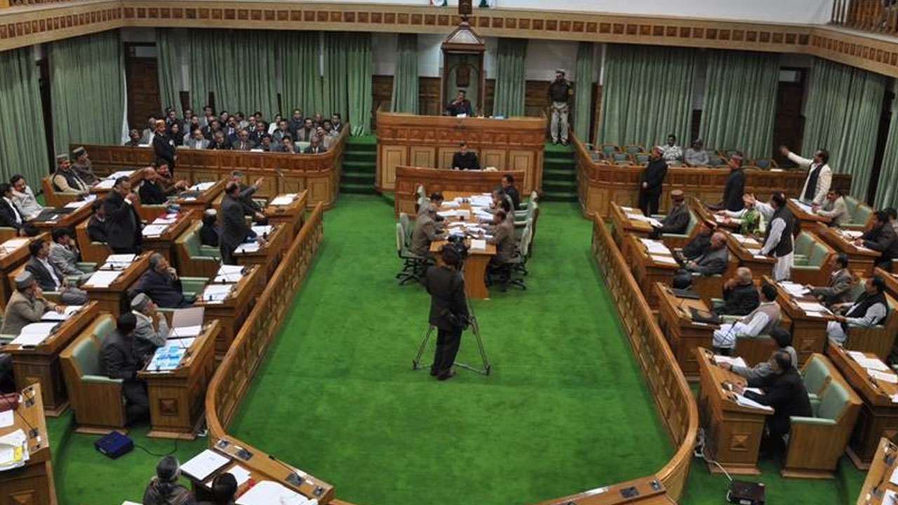 Himachal Pradesh: కేబినెట్ విస్తరణపై హిమాచల్ ప్రదేశ్ ముఖ్యమంత్రి కీలక వ్యాఖ్యలు Himachal Pradesh: కేబినెట్ విస్తరణపై హిమాచల్ ప్రదేశ్ ముఖ్యమంత్రి కీలక వ్యాఖ్యలు