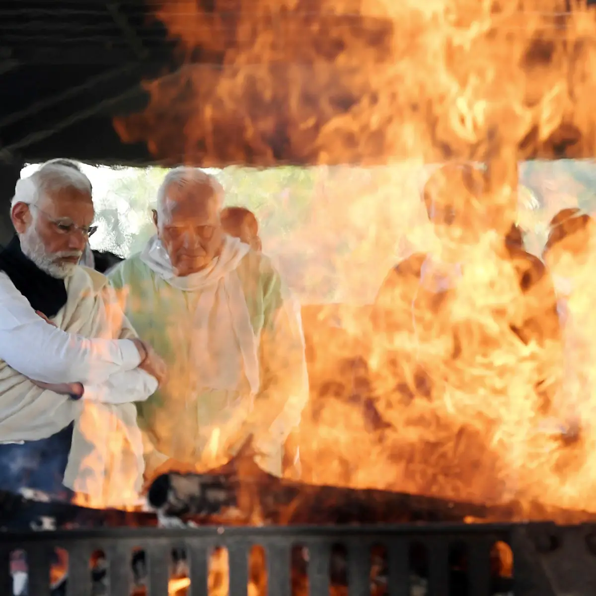 Hiraba Modi’s last rites performed at Gandhinagar crematorium