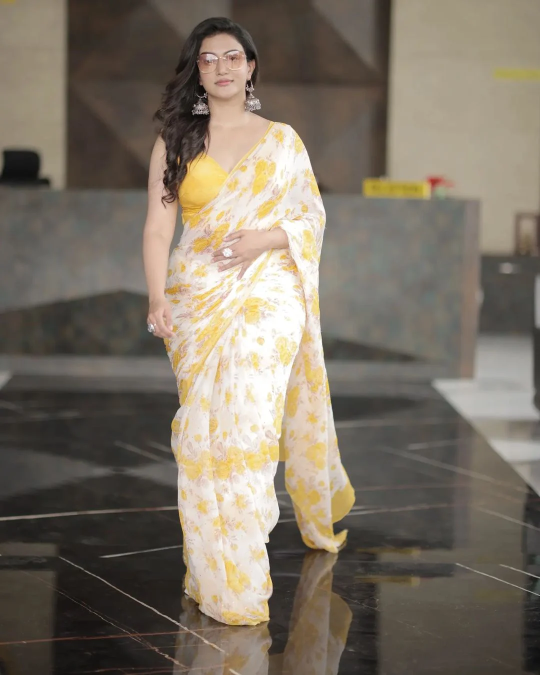 Honey Rose Saree Pics