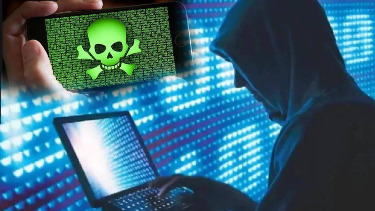 Indian Railway Data Leak : డార్క్ వెబ్లో విక్రయానికి 3 కోట్ల మంది ప్రయాణీకుల పేరు, ఫోన్ నంబర్లు లీక్..? ఇందులో నిజమెంత?! Indian Railway Data Leak : డార్క్ వెబ్లో విక్రయానికి 3 కోట్ల మంది ప్రయాణీకుల పేరు, ఫోన్ నంబర్లు లీక్..? ఇందులో నిజమెంత?!