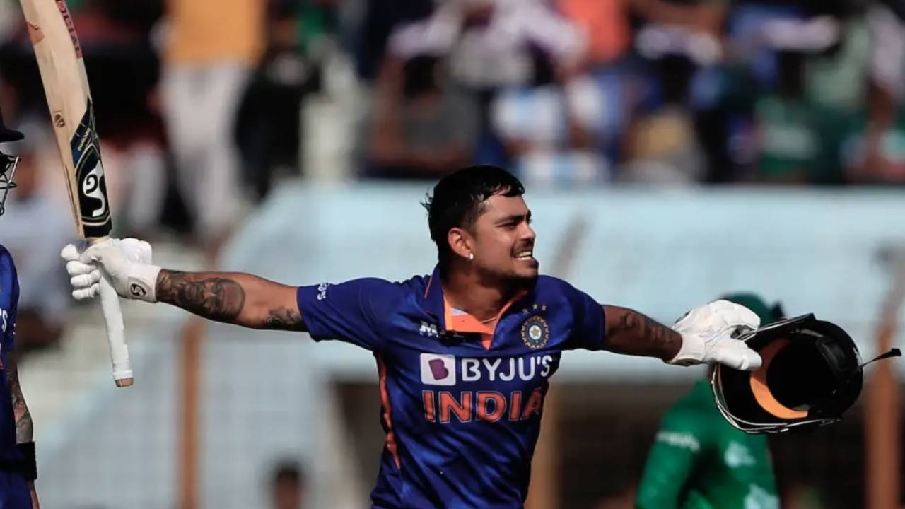 Ishan Kishan: అతితక్కువ బంతుల్లో డబుల్ సెంచరీ చేసిన బ్యాట్స్మెన్గా ఇషాన్ కిషన్ Ishan Kishan: అతితక్కువ బంతుల్లో డబుల్ సెంచరీ చేసిన బ్యాట్స్మెన్గా ఇషాన్ కిషన్