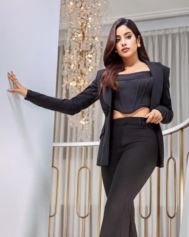 Janhvi Kapoor Allures In Black Dress