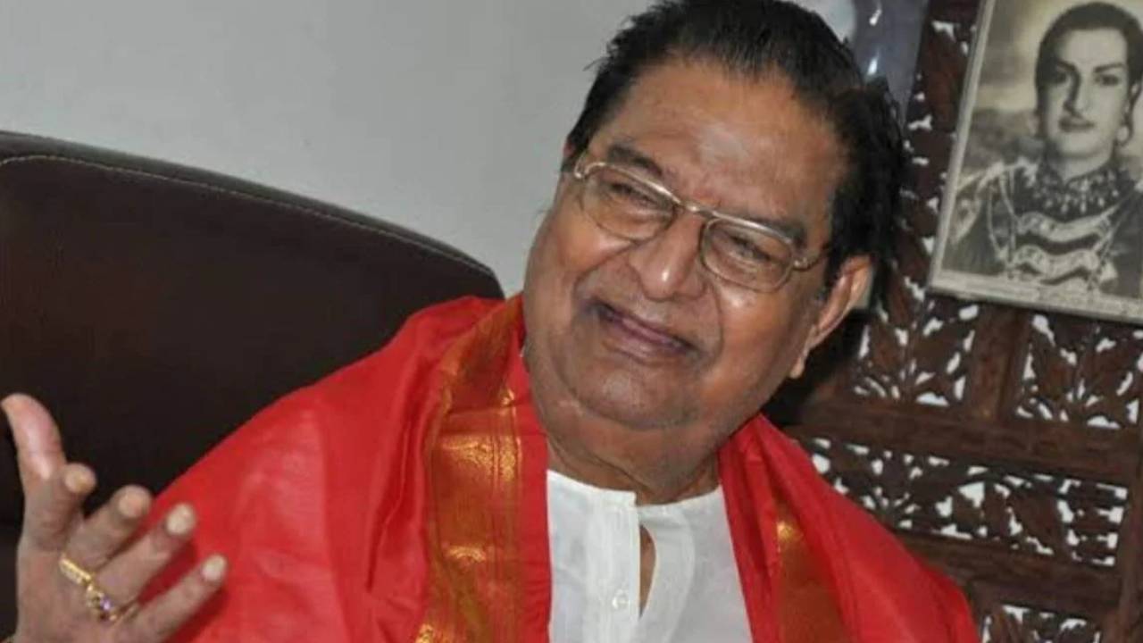 Kaikala Satyanarayana Death: రాజకీయాల్లోనూ కైకాలది ప్రత్యేక శైలి.. టీడీపీ నుంచి పార్లమెంట్కు Kaikala Satyanarayana Death: రాజకీయాల్లోనూ కైకాలది ప్రత్యేక శైలి.. టీడీపీ నుంచి పార్లమెంట్కు