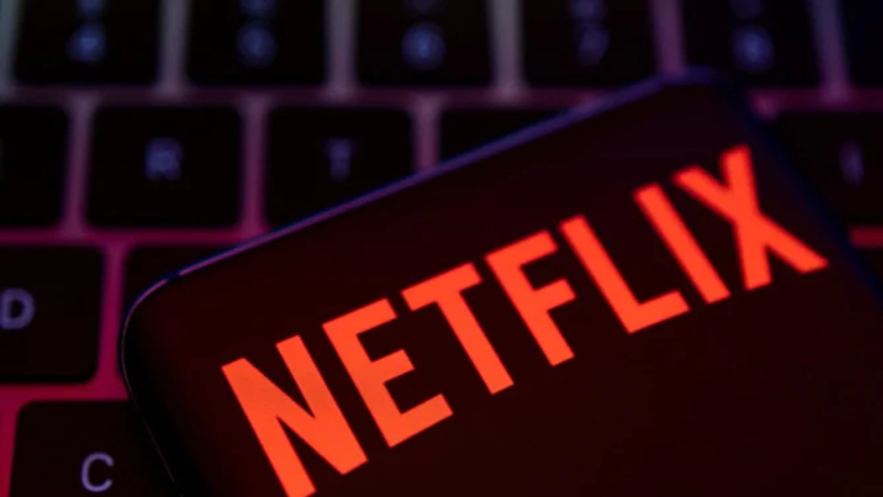 Man trying to renew Netflix subscription, loses 1 Lakh in online fraud