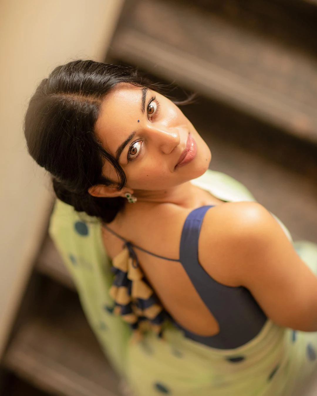 Mirnalini Ravi latest saree pics