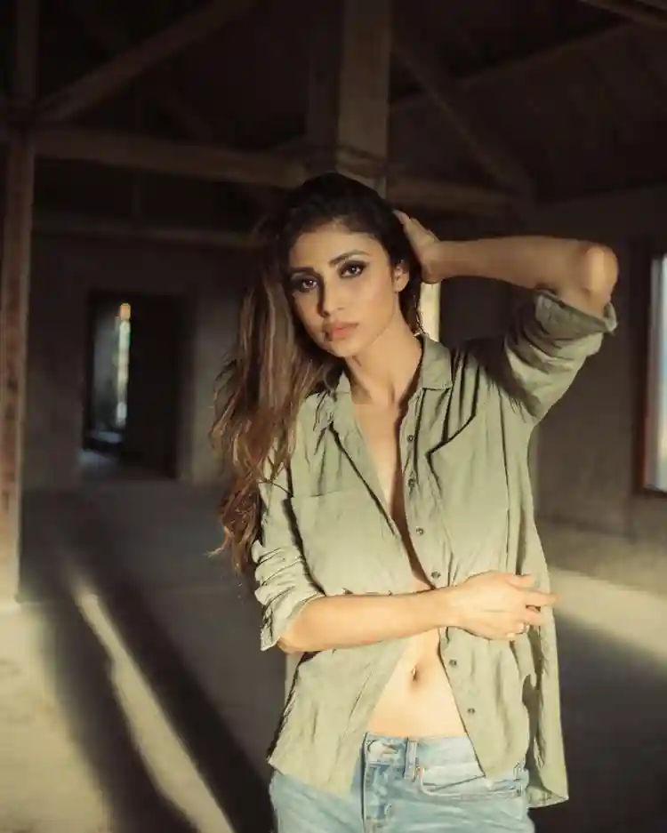 Mouni Roy Stuns With Her Tempting Pics