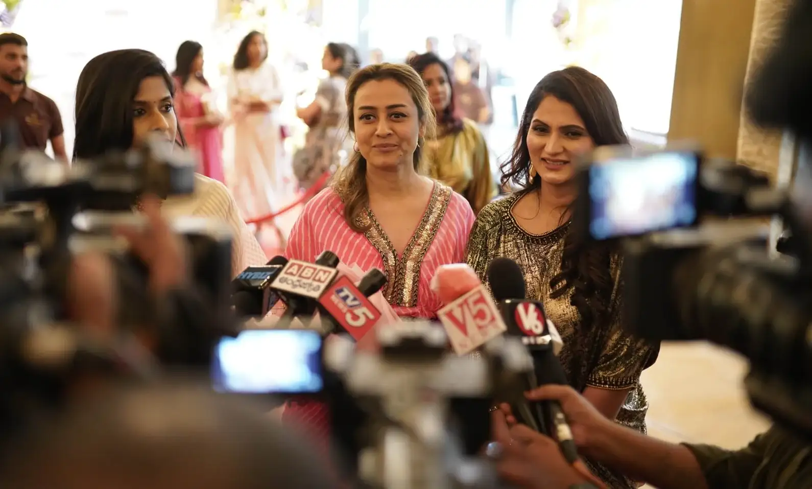 Namrata Shirodkar at Saloon Shop Opening