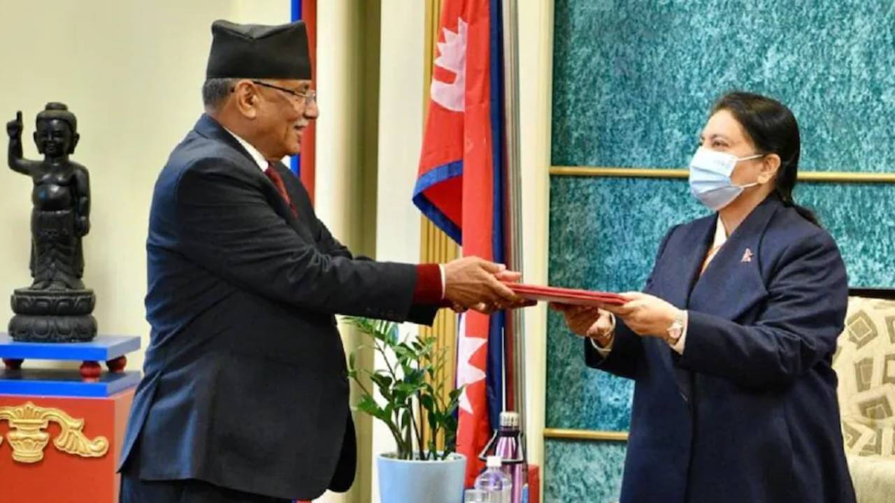 Nepal PM Prachanda: మూడోసారి నేపాల్ పీఎంగా ప్రచండ .. సోమవారం ప్రమాణ స్వీకారం.. Nepal PM Prachanda: మూడోసారి నేపాల్ పీఎంగా ప్రచండ .. సోమవారం ప్రమాణ స్వీకారం..