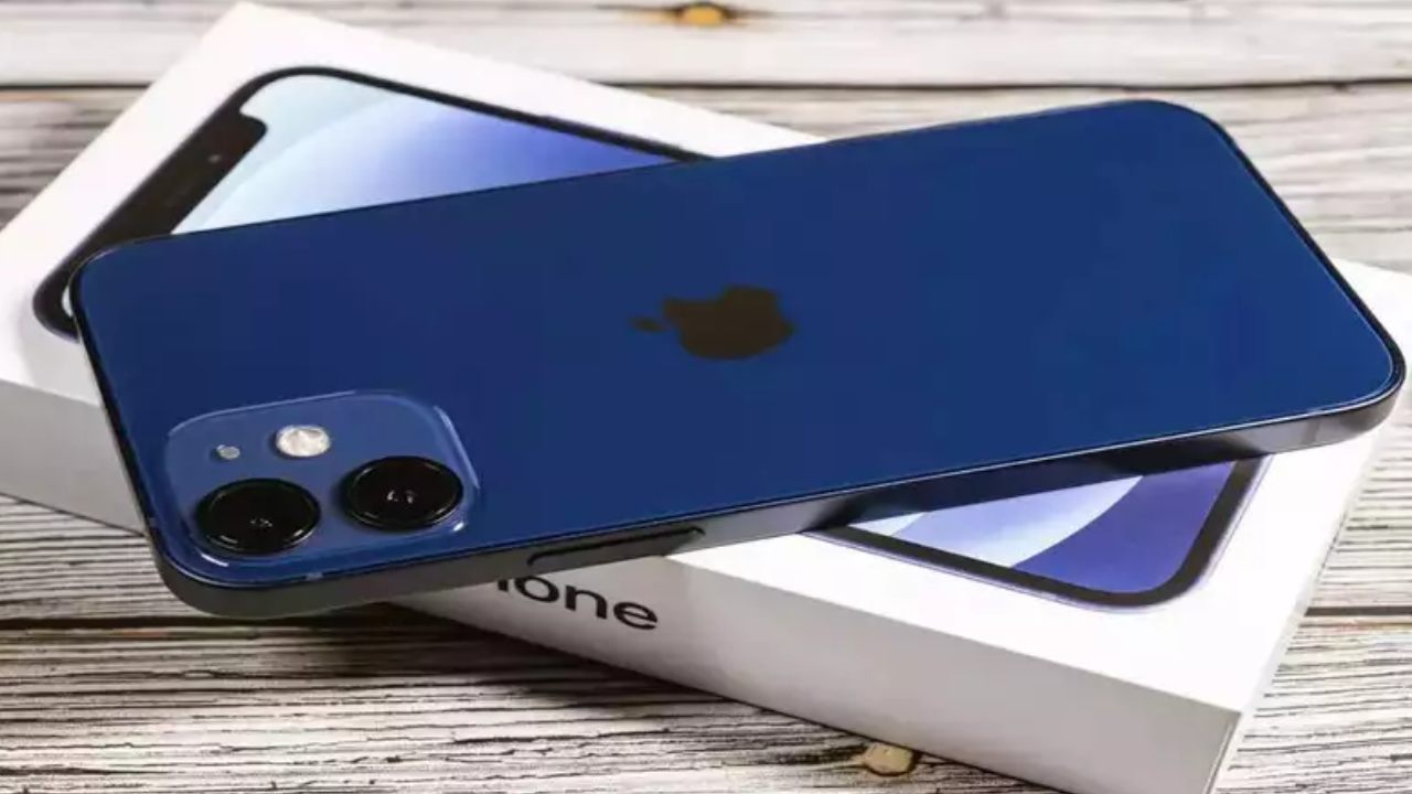 Noida gang caught selling fake iPhone 13 models, how to check if your iPhone is original or not (2)