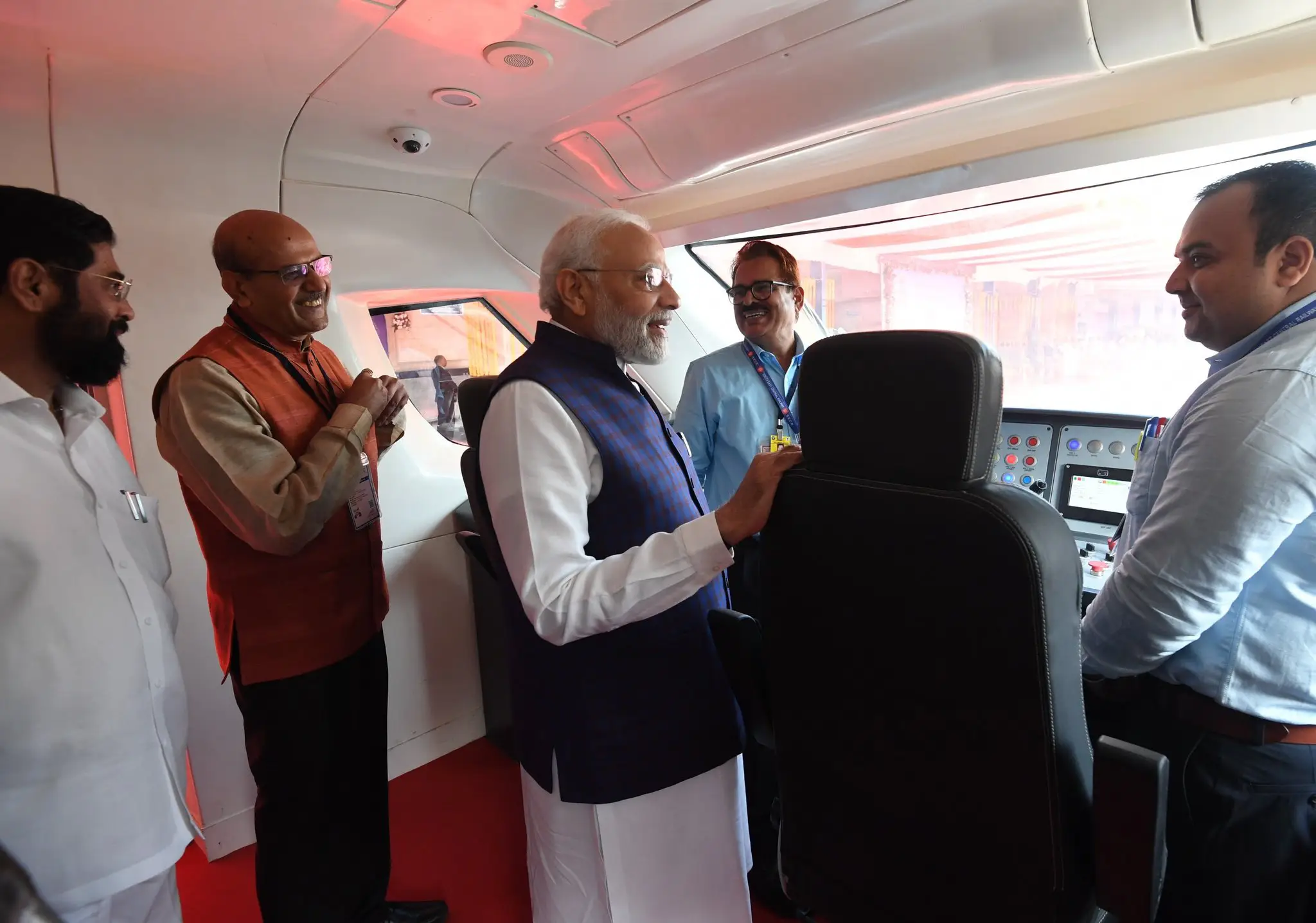 PM Narendra Modi In Metro at nagpur