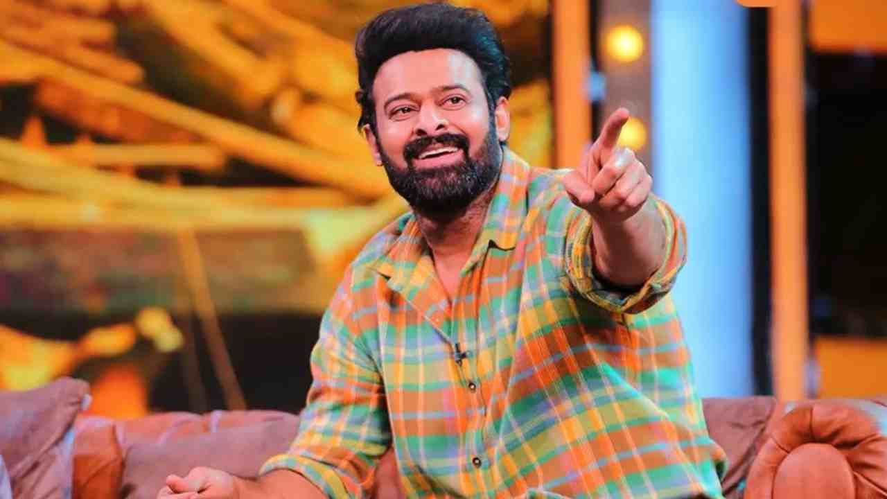 Prabhas: ప్రభాస్ ముందుగా ఏ సినిమాను తీసుకొస్తాడో..? Prabhas: ప్రభాస్ ముందుగా ఏ సినిమాను తీసుకొస్తాడో..?