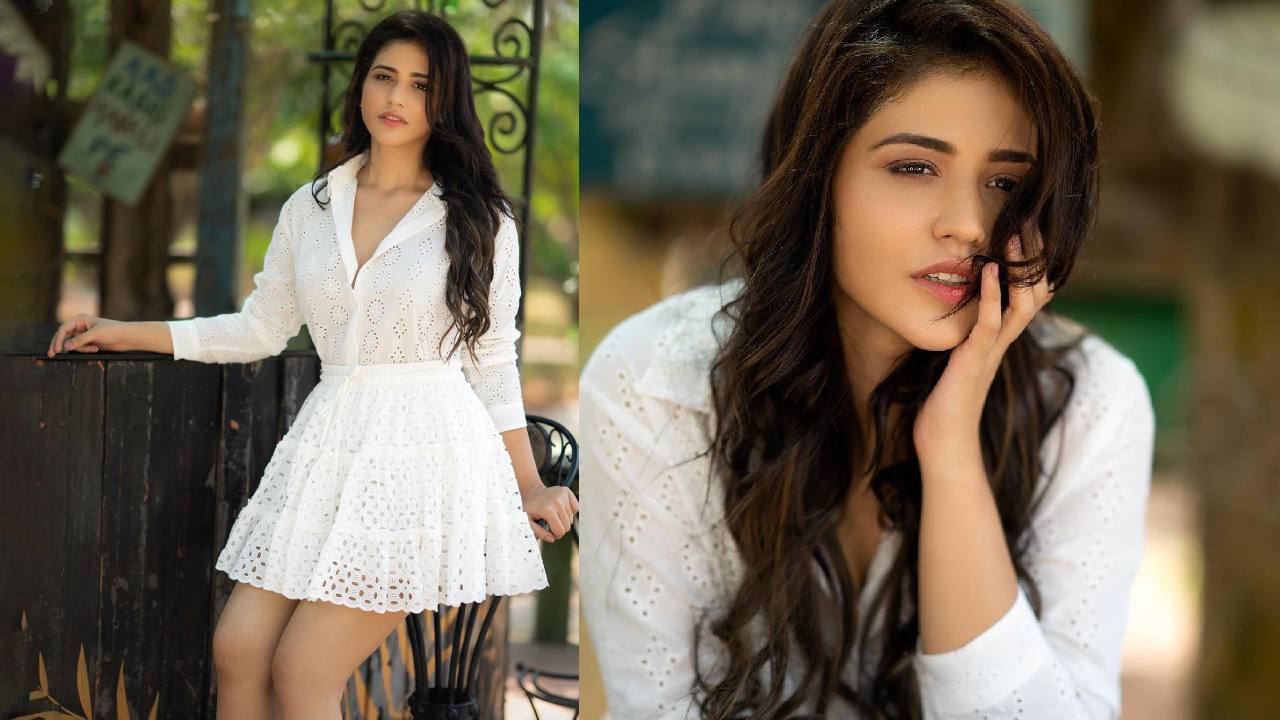 Priyanka Jawalkar : పాల పిట్ట వలపుల ప్రియాంక..