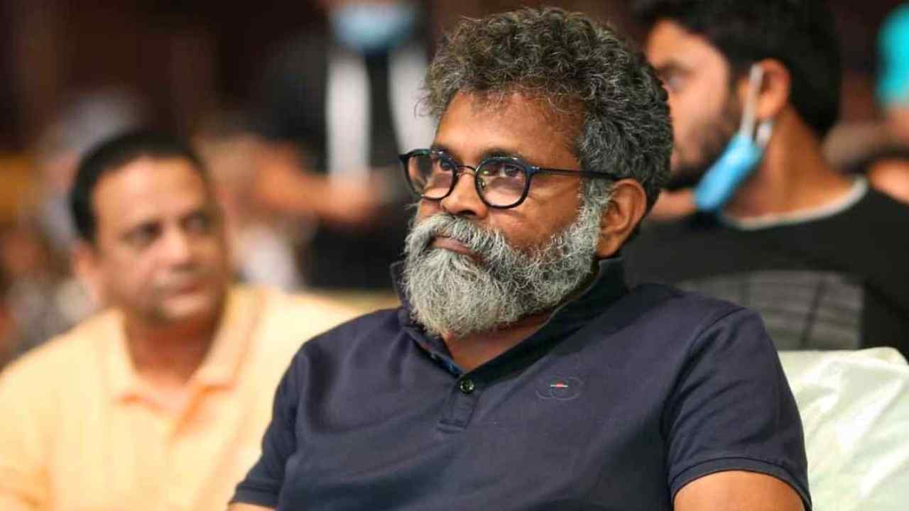 Sukumar: తెరపైకి పుష్ప మల్టీవర్స్.. తగ్గేదే లే అంటోన్న సుకుమార్..? Sukumar: తెరపైకి పుష్ప మల్టీవర్స్.. తగ్గేదే లే అంటోన్న సుకుమార్..?
