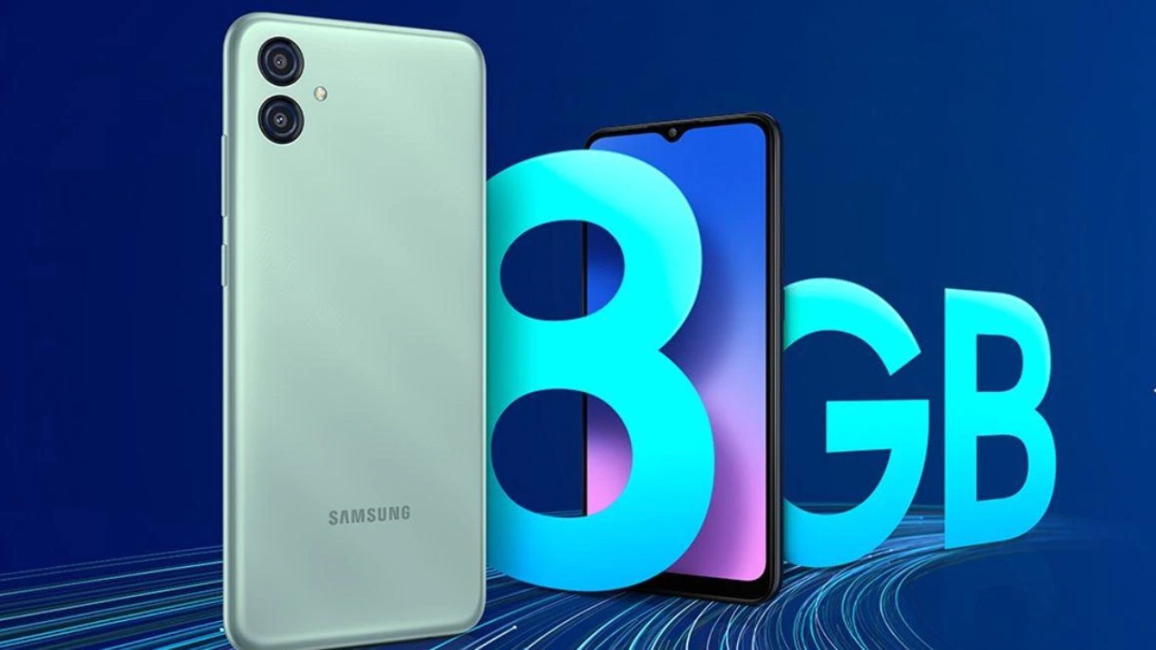 Samsung Galaxy M04 Sale : శాంసంగ్ గెలాక్సీ M04 సేల్ మొదలైందోచ్.. ఫీచర్లు అదుర్స్.. ధర ఎంతో తెలిస్తే ఇప్పుడే కొనేస్తారు..! Samsung Galaxy M04 Sale : శాంసంగ్ గెలాక్సీ M04 సేల్ మొదలైందోచ్.. ఫీచర్లు అదుర్స్.. ధర ఎంతో తెలిస్తే ఇప్పుడే కొనేస్తారు..!