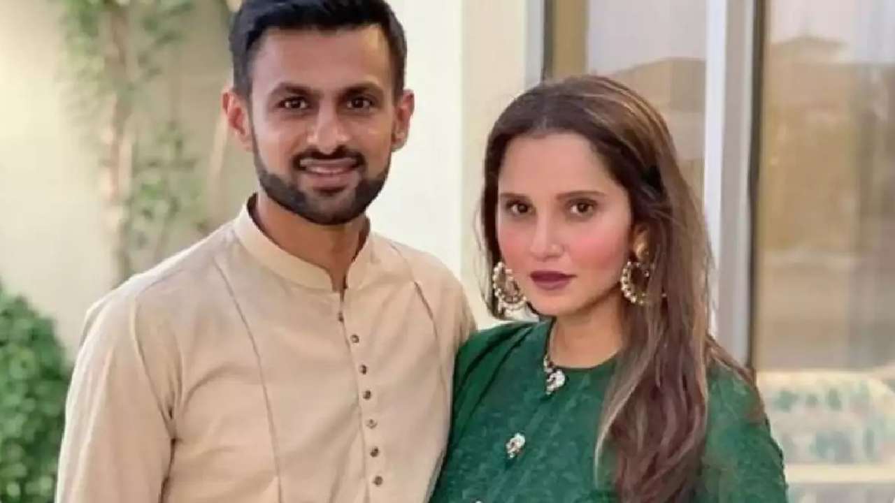 Sania Mirza: సానియా మీర్జాతో విడాకులు.. స్పందించిన షోయబ్ మాలిక్.. ఏం చెప్పాడంటే Sania Mirza: సానియా మీర్జాతో విడాకులు.. స్పందించిన షోయబ్ మాలిక్.. ఏం చెప్పాడంటే