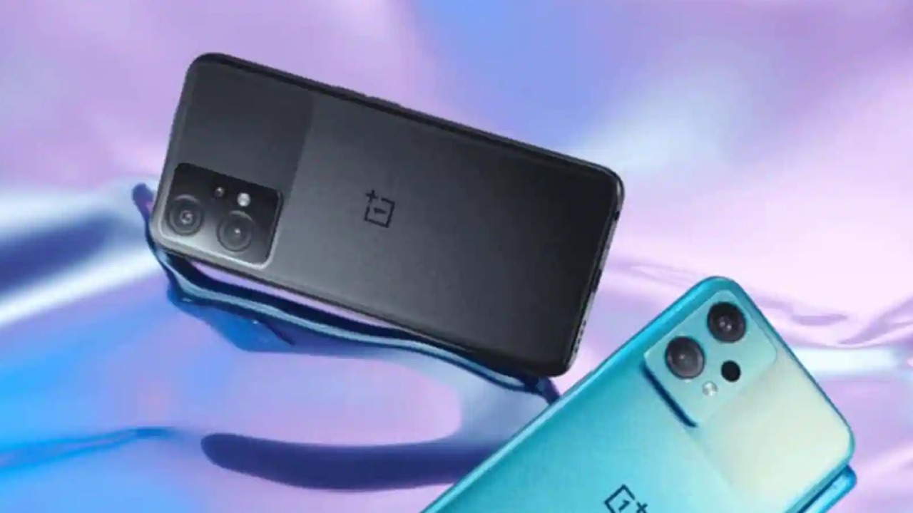 OnePlus Phone Updates : 2023 నుంచి ఆ వన్ప్లస్ ఫోన్లలో 4 మేజర్ ఆండ్రాయిడ్ అప్డేట్స్.. మీ ఫోన్ మోడల్ కూడా ఉండొచ్చు.. చెక్ చేసుకోండి..! OnePlus Phone Updates : 2023 నుంచి ఆ వన్ప్లస్ ఫోన్లలో 4 మేజర్ ఆండ్రాయిడ్ అప్డేట్స్.. మీ ఫోన్ మోడల్ కూడా ఉండొచ్చు.. చెక్ చేసుకోండి..!