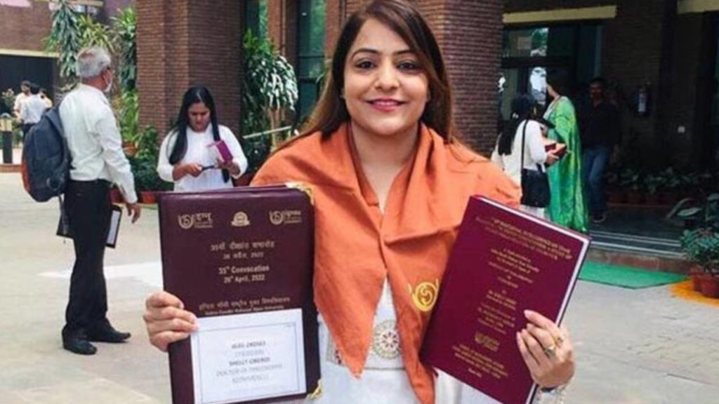 Shelly Oberoi as AAP candidate for Mayor of Delhi