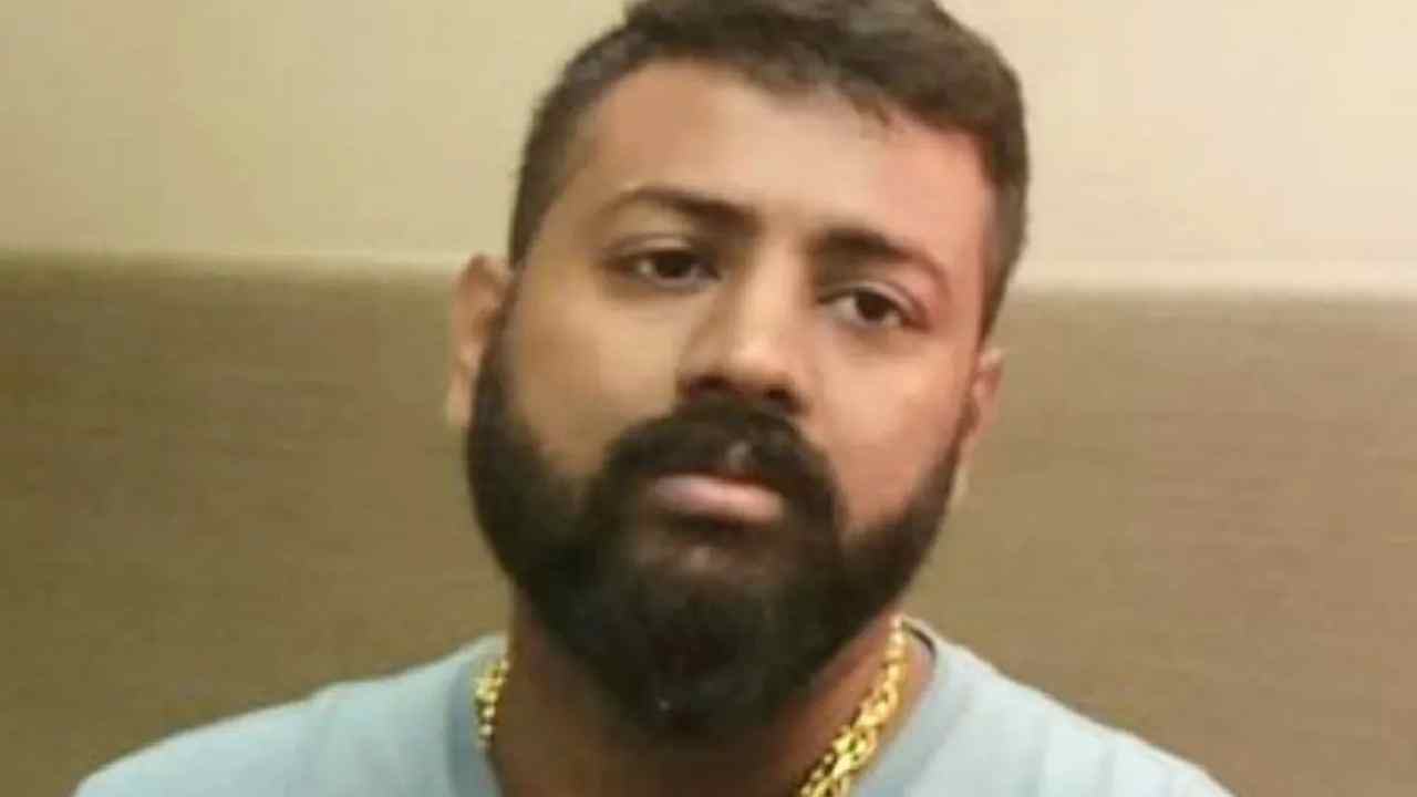 Sukesh Chandrasekhar: ఆమ్ ఆద్మీ పార్టీకి రూ.60 కోట్లు ఇచ్చా.. సుకేష్ చంద్రశేఖర్ తాజా ఆరోపణ Sukesh Chandrasekhar: ఆమ్ ఆద్మీ పార్టీకి రూ.60 కోట్లు ఇచ్చా.. సుకేష్ చంద్రశేఖర్ తాజా ఆరోపణ
