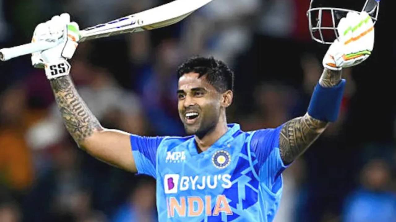 ICC Awards: సూర్యకుమార్ యాదవ్ మరో ఘనత.. ఐసీసీ టీ20 క్రికెట్ ఆఫ్ ది ఇయర్ అవార్డుకు నామినేట్ ICC Awards: సూర్యకుమార్ యాదవ్ మరో ఘనత.. ఐసీసీ టీ20 క్రికెట్ ఆఫ్ ది ఇయర్ అవార్డుకు నామినేట్