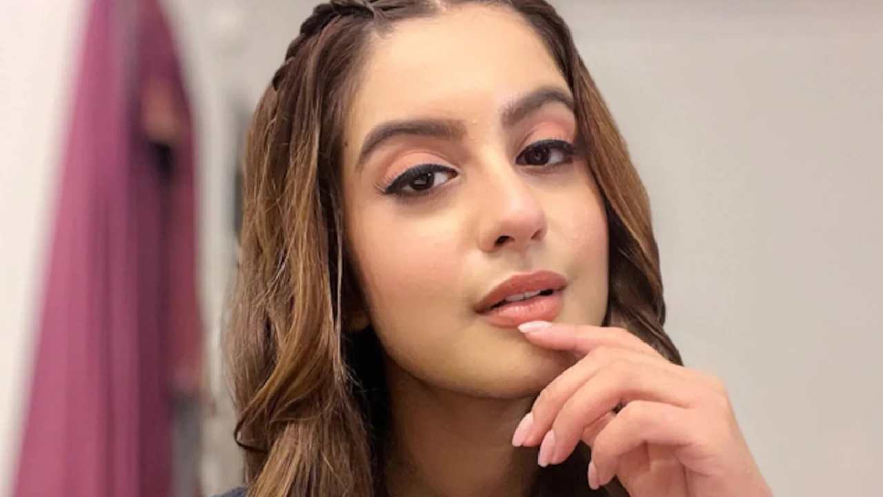Tunisha Sharma: తునీషా శర్మ అంత్యక్రియలు పూర్తి.. కుప్పకూలిన తల్లి.. హాజరైన షీజన్ ఖాన్ కుటుంబ సభ్యులు Tunisha Sharma: తునీషా శర్మ అంత్యక్రియలు పూర్తి.. కుప్పకూలిన తల్లి.. హాజరైన షీజన్ ఖాన్ కుటుంబ సభ్యులు