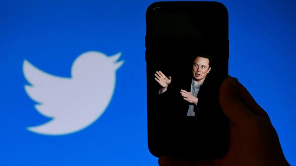 Twitter View Count _ Elon Musk rolls out view count which lets you know how many people saw your tweets