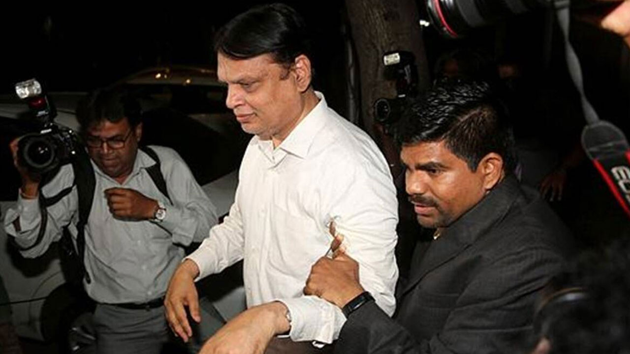 Loan fraud case: ఐసీఐసీఐ బ్యాంకు మోసం.. వీడియోకాన్ చైర్మన్ వేణుగోపాల్ అరెస్ట్ Loan fraud case: ఐసీఐసీఐ బ్యాంకు మోసం.. వీడియోకాన్ చైర్మన్ వేణుగోపాల్ అరెస్ట్