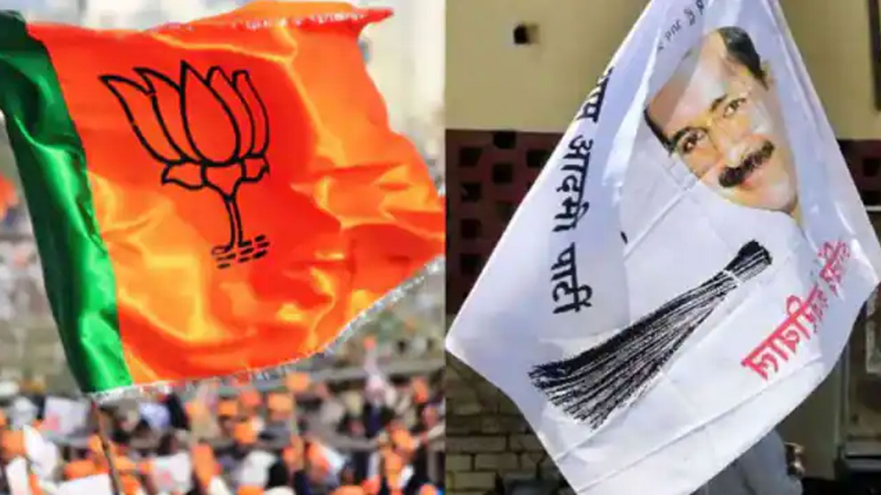 Gujarat AAP: ఎమ్మెల్యేలుగా గెలిచి రెండ్రోజులు కాలేదు, అప్పుడే బీజేపీలోకి జంపింగ్లు.. మొదటిసారి ఫిరాయింపుల్ని ఎదుర్కొంటున్న ఆప్! Gujarat AAP: ఎమ్మెల్యేలుగా గెలిచి రెండ్రోజులు కాలేదు, అప్పుడే బీజేపీలోకి జంపింగ్లు.. మొదటిసారి ఫిరాయింపుల్ని ఎదుర్కొంటున్న ఆప్!