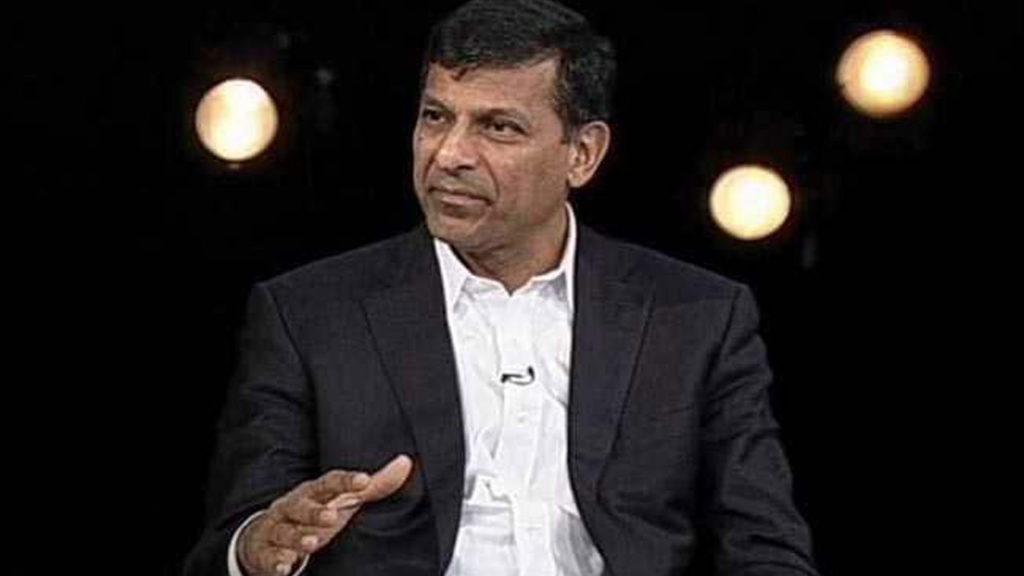 We Will Be Lucky If We Get 5% Growth Next Year says Raghuram Rajan