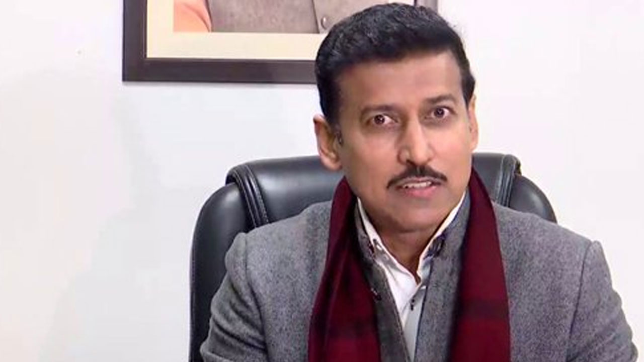 India-China Clash: 37 వేల చ.కి.మీ ప్రాంతాన్ని చైనా ఆక్రమించినప్పుడు మీ తాత నిద్రపోతున్నారా? రాహుల్ గాంధీకి బీజేపీ కౌంటర్ India-China Clash: 37 వేల చ.కి.మీ ప్రాంతాన్ని చైనా ఆక్రమించినప్పుడు మీ తాత నిద్రపోతున్నారా? రాహుల్ గాంధీకి బీజేపీ కౌంటర్