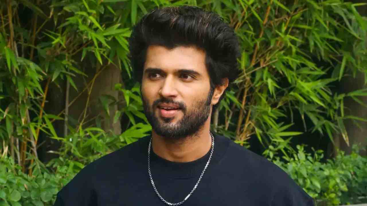 Vijay Devarakonda: ‘ఖుషి’ని పక్కనబెట్టి ఆటలాడుతానంటోన్న దేవరకొండ.. నిజమేనా? Vijay Devarakonda: ‘ఖుషి’ని పక్కనబెట్టి ఆటలాడుతానంటోన్న దేవరకొండ.. నిజమేనా?